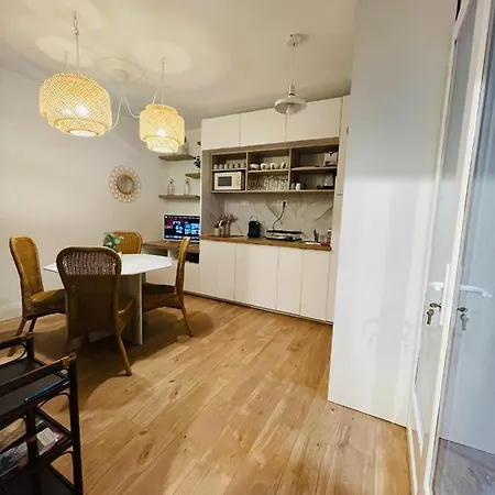 Le Trois Nourrices * Narbona