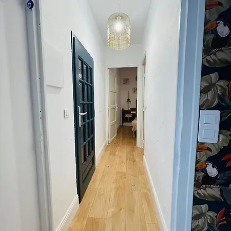 Le Trois Nourrices *