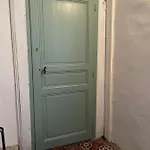 Le Trois Nourrices נרבון