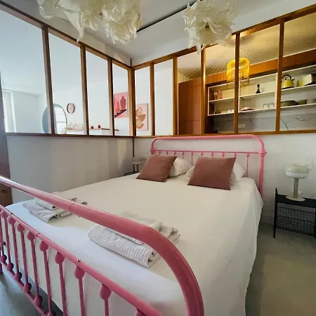 Le Trois Nourrices *